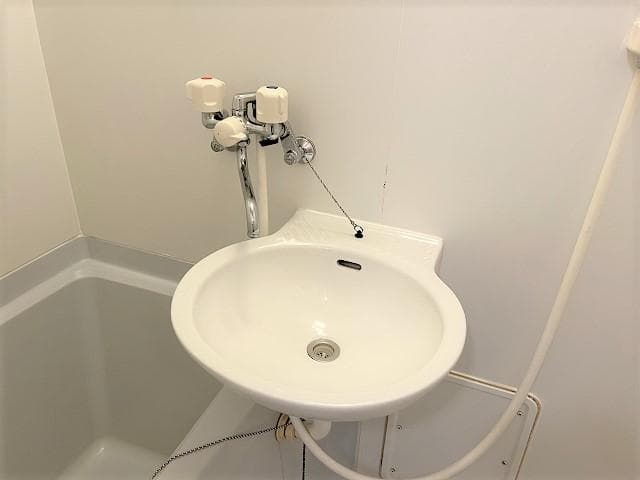 Room image 8