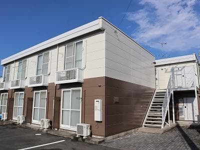 Main exterior of leopalace Maple