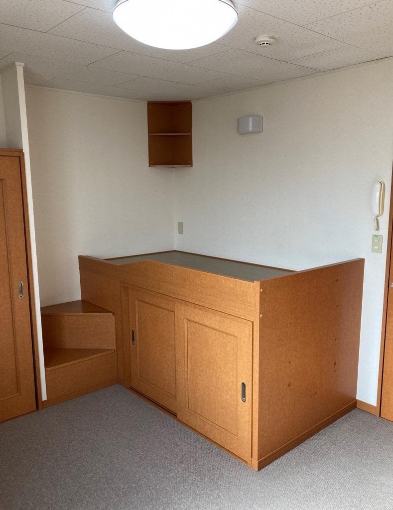 Room image 8