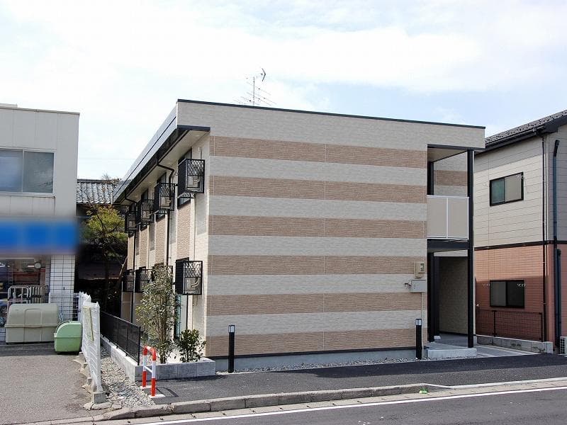 Main exterior of leopalace Milene KIDO