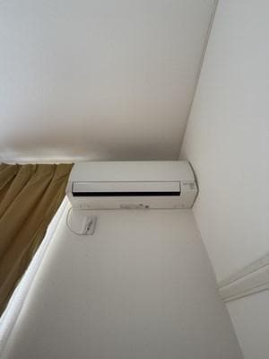 Room image 13