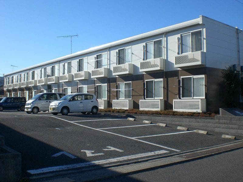 Main exterior of leopalace Miyashiro Teien