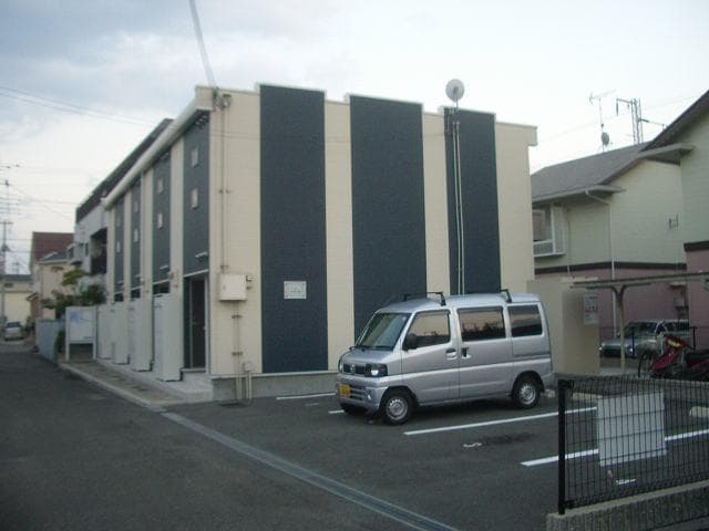 Room image 16