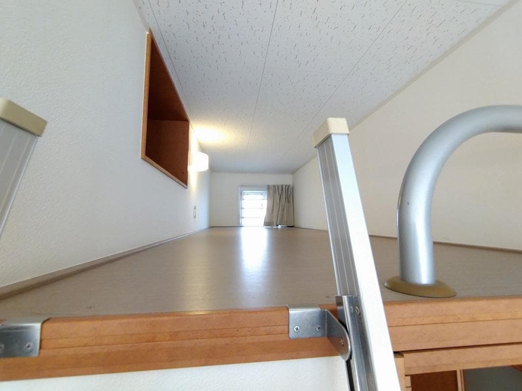 Room image 13