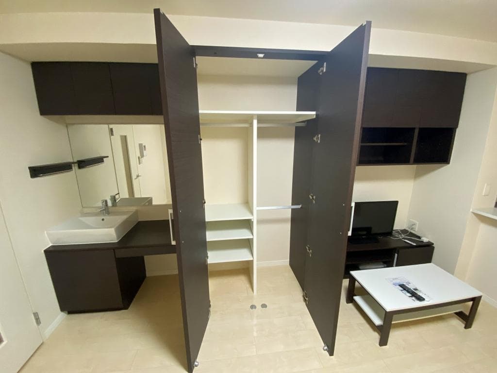 Room image 11