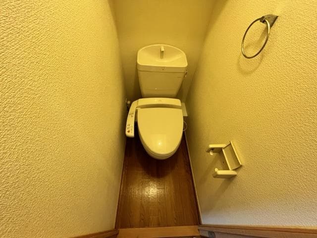 Room image 11