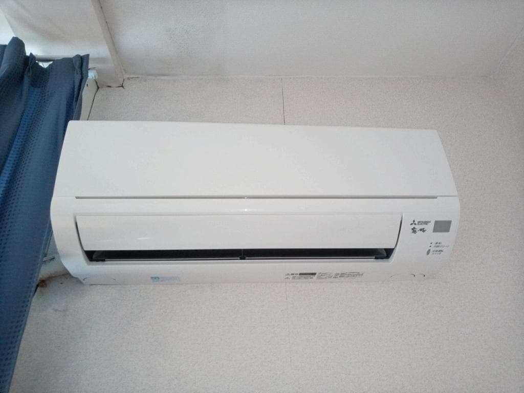 Room image 15