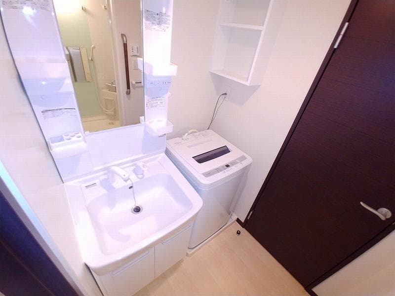 Preview interior of LEONEXT Pine Rouge Tateishi