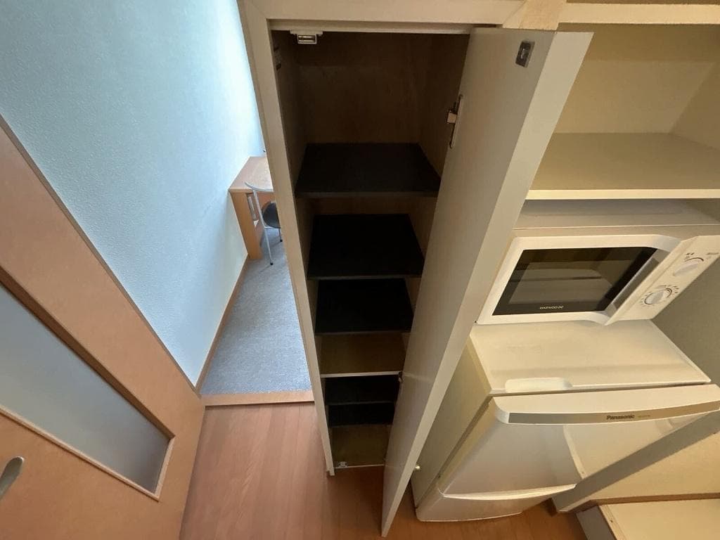 Room image 13
