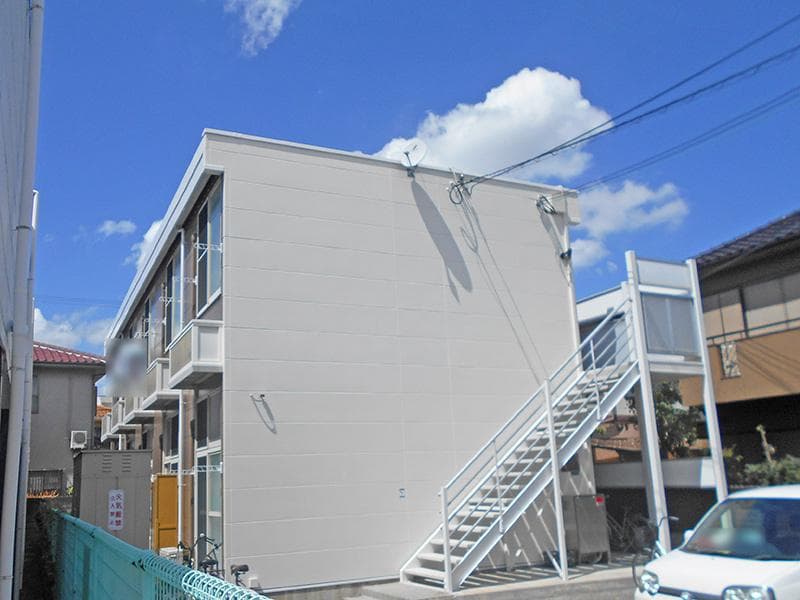 Main exterior of leopalace Center Court