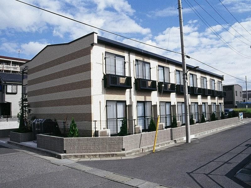 Main exterior of leopalace Excel Hanahata