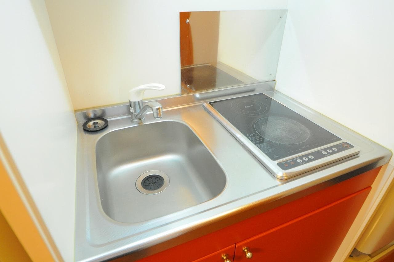 Room image 8