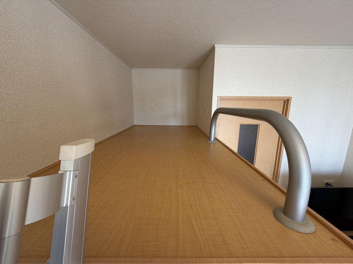 Room image 10