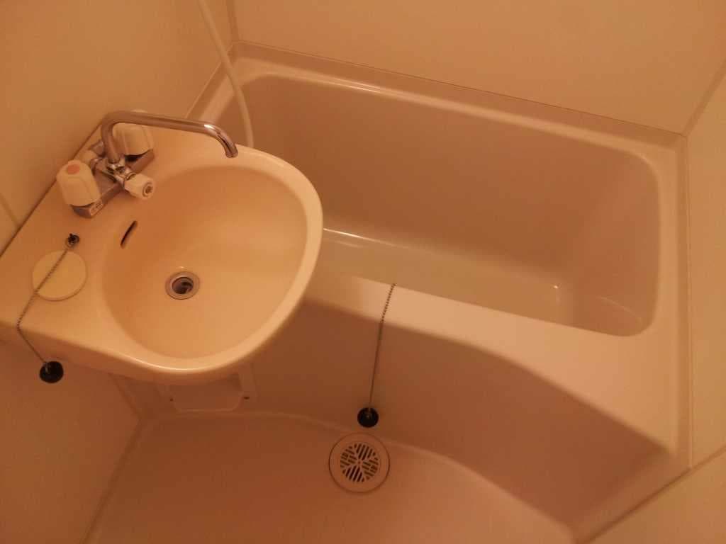 Room image 8