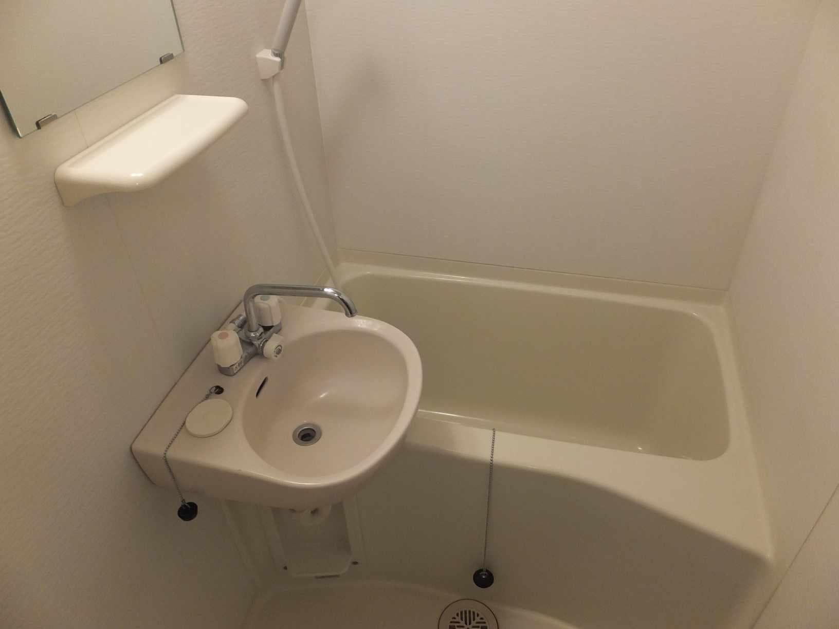 Room image 10