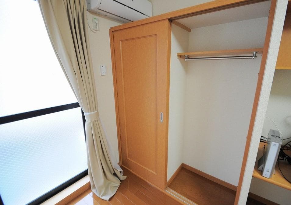 Room image 13