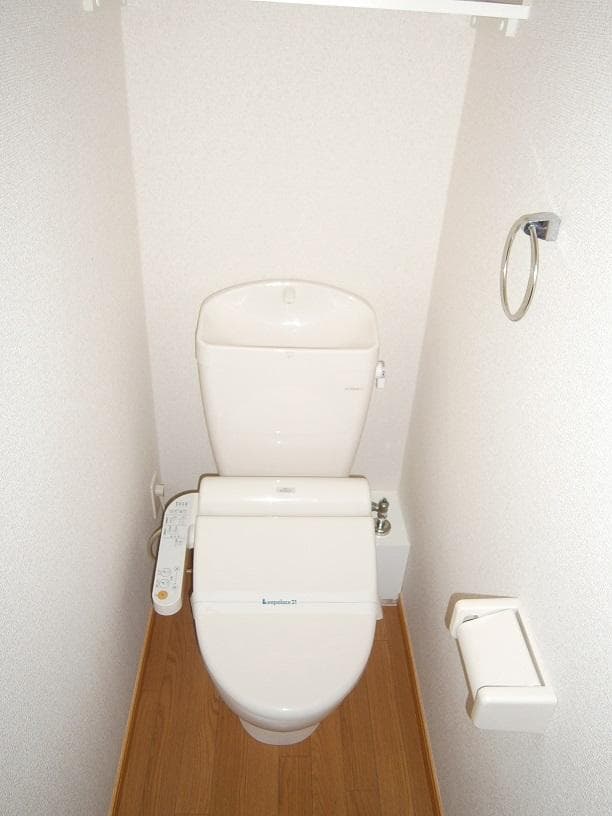 Room image 12