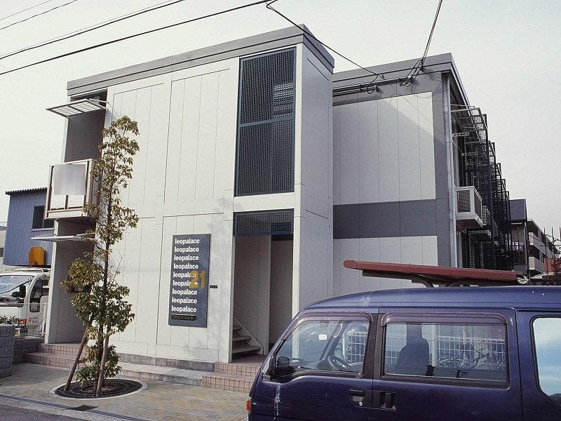 Main exterior of leopalace Happiness Nagata