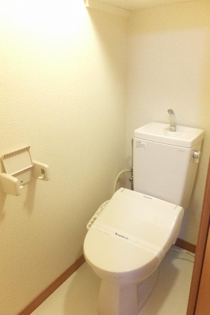 Room image 13
