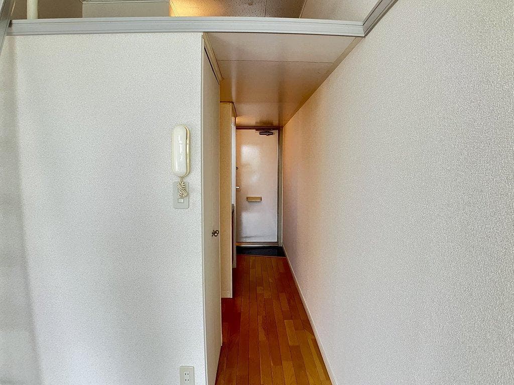 Room image 13