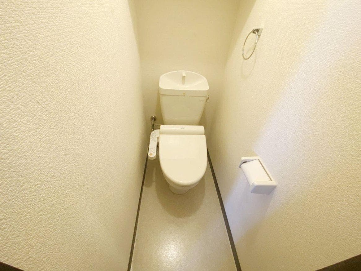 Room image 9