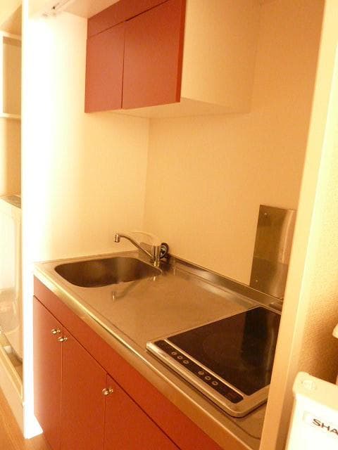 Room image 8