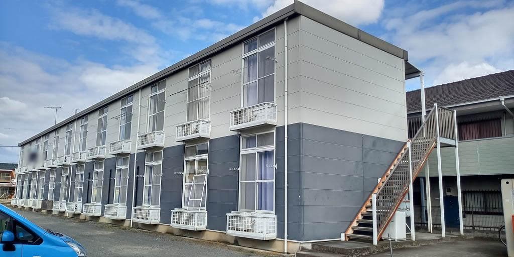 Main exterior of leopalace Chez Soi