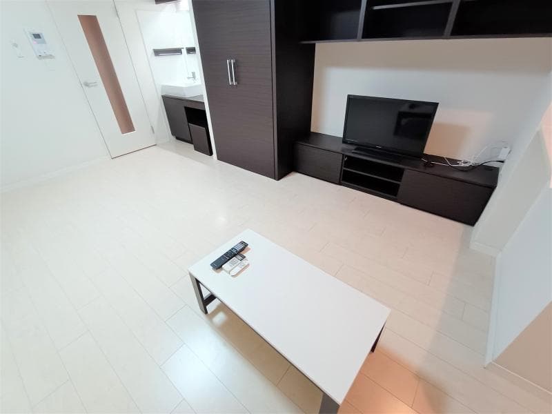 Room image 8