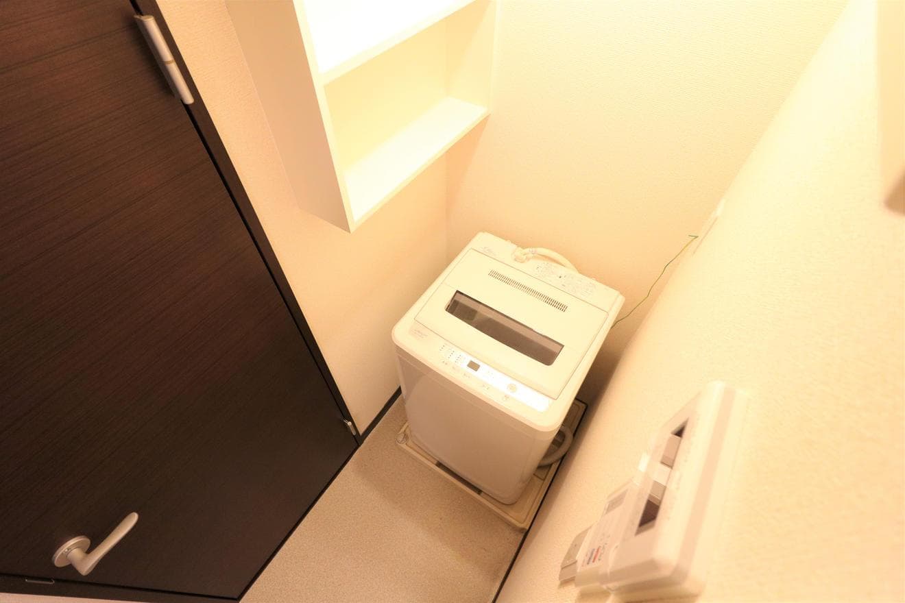Room image 10
