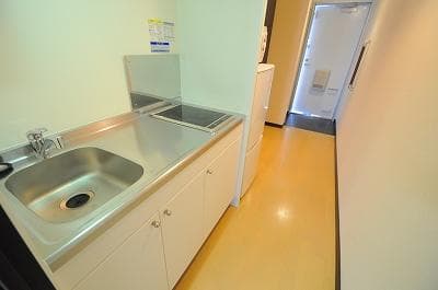 Room image 8