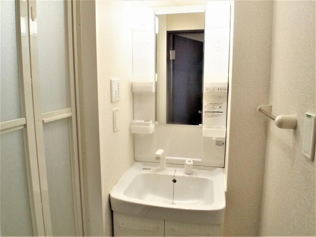 Room image 14