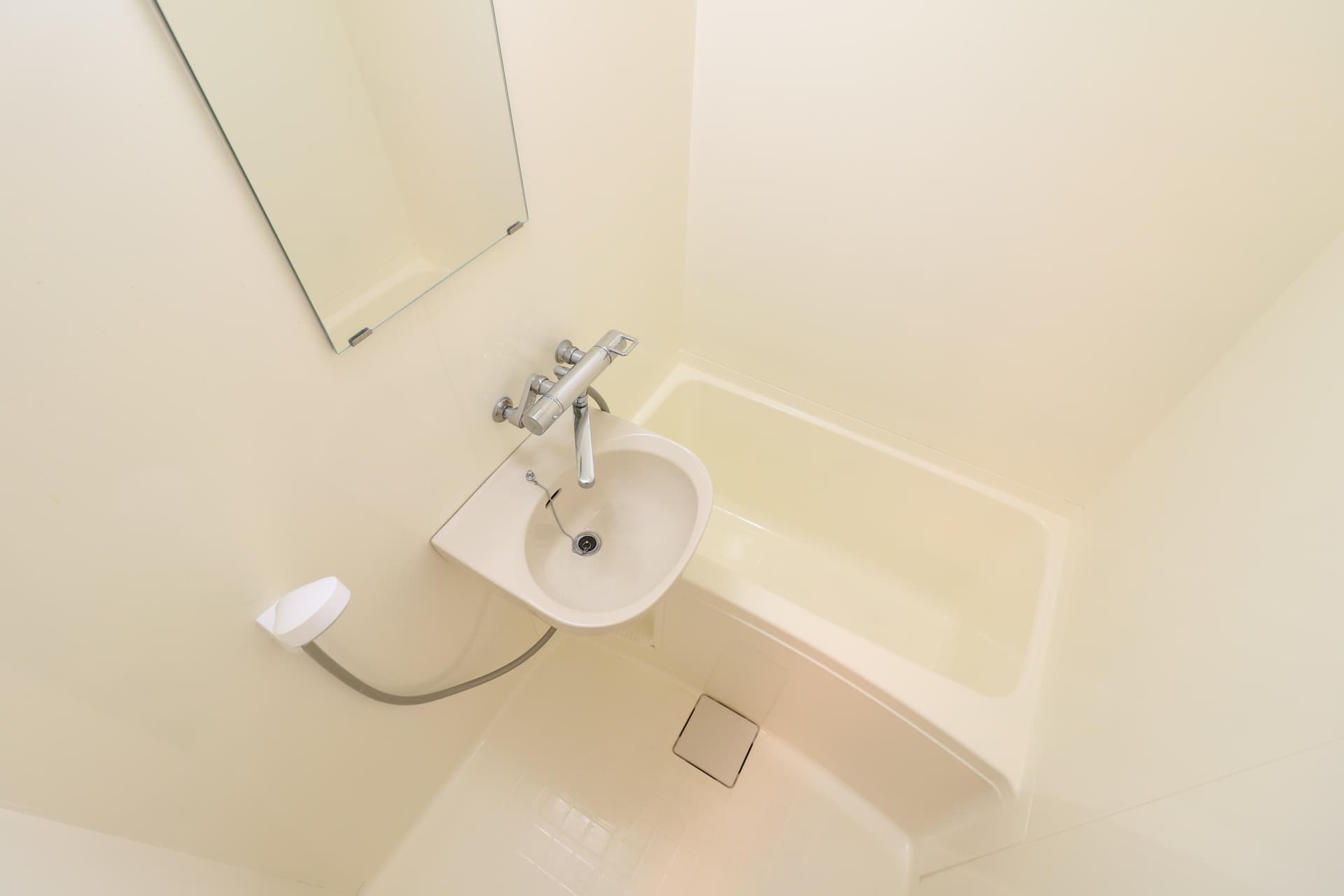 Room image 10