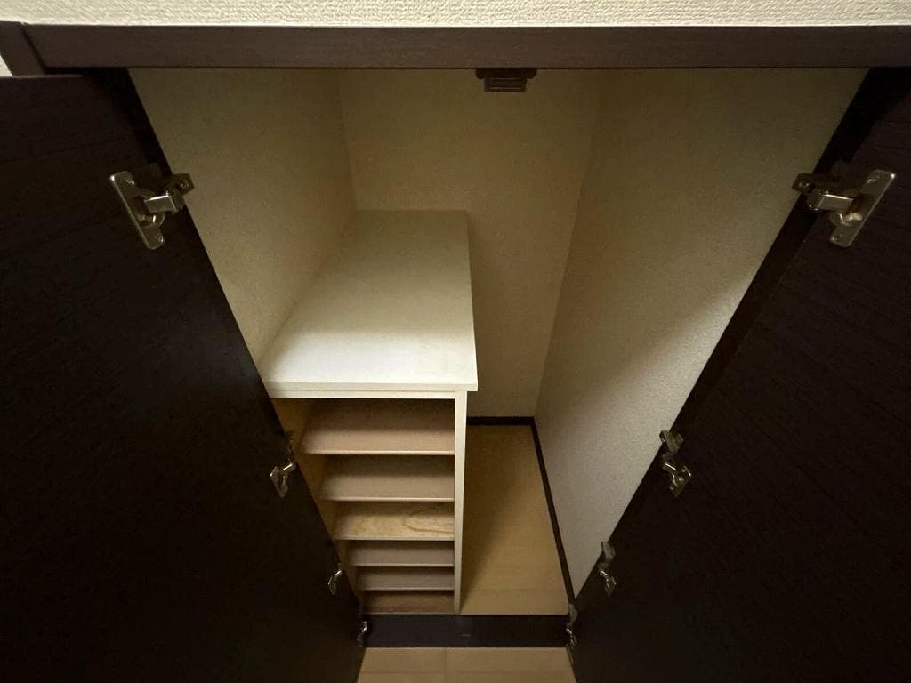 Room image 13