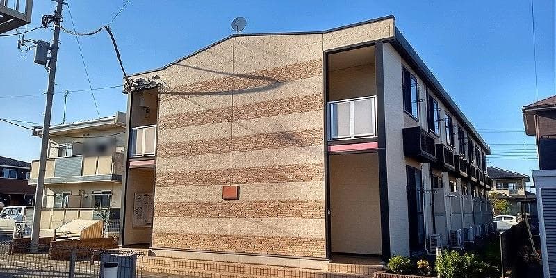 Main exterior of leopalace Farm Field