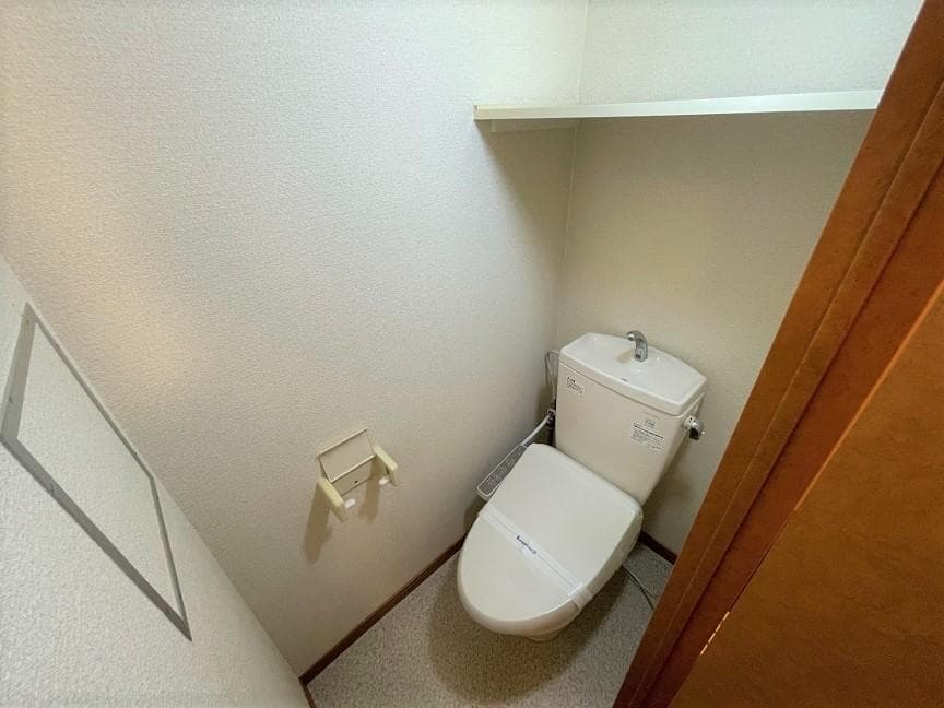 Room image 14