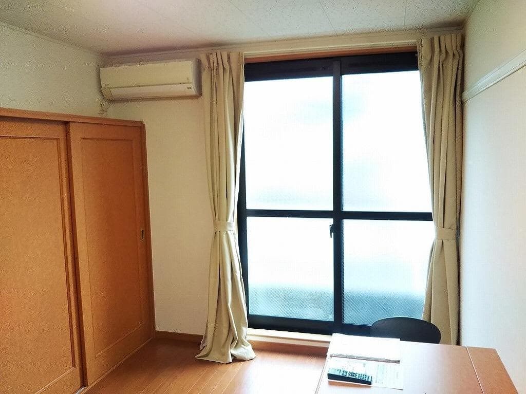 Room image 9