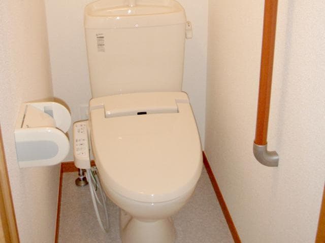 Room image 8