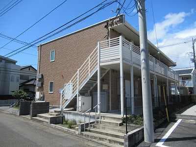 Main exterior of LEONEXT Jun