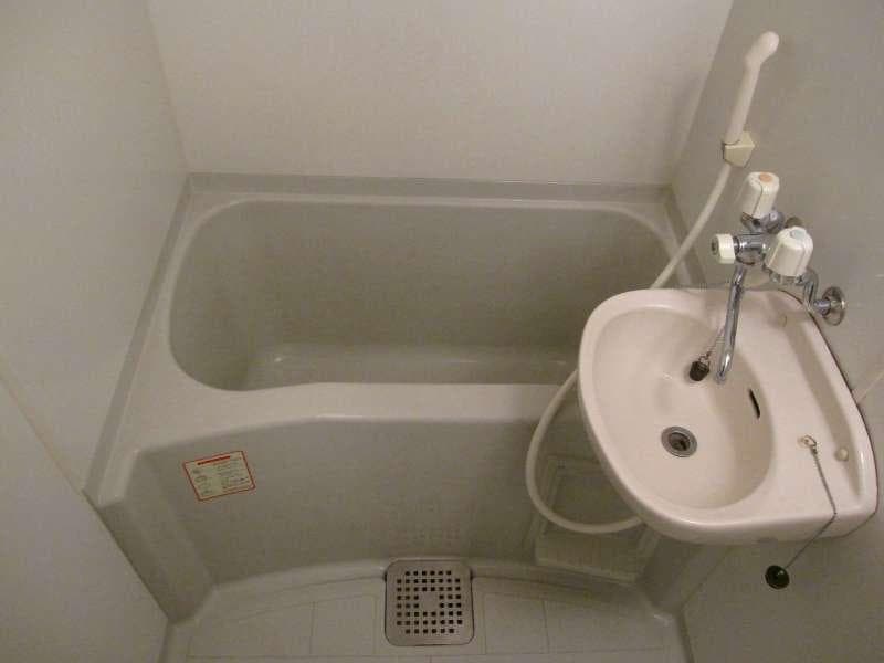 Room image 11