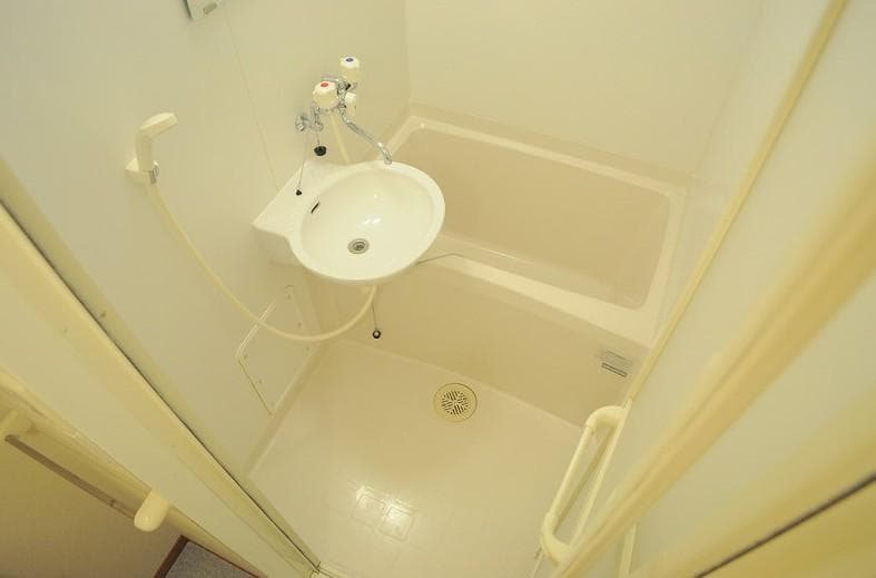 Room image 11