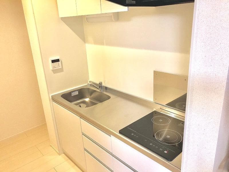 Room image 9