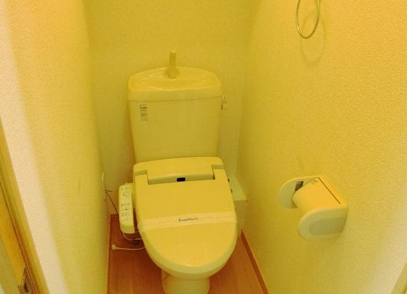 Room image 13