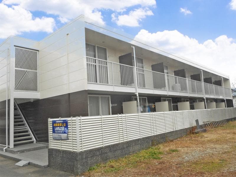 Main exterior of leopalace Kamido