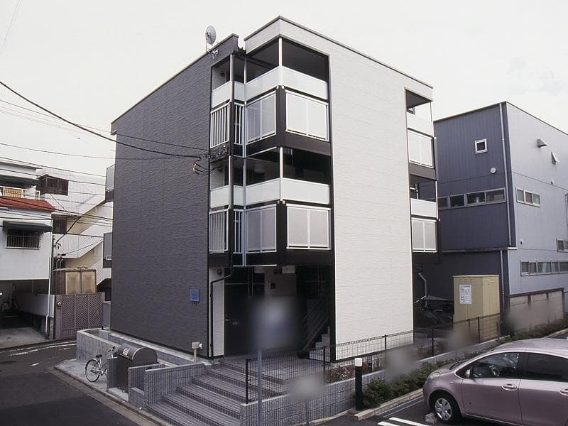 Main exterior of leopalace Luminous Heim