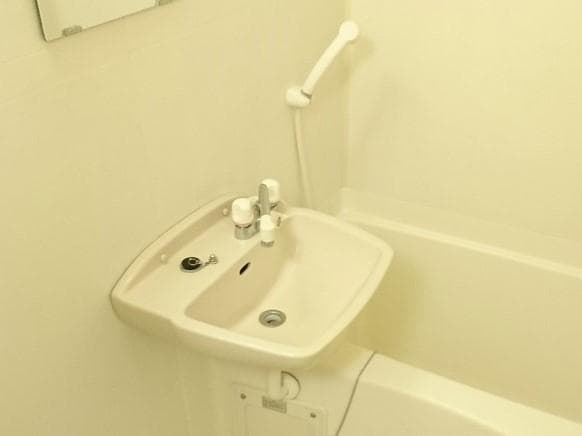 Room image 16