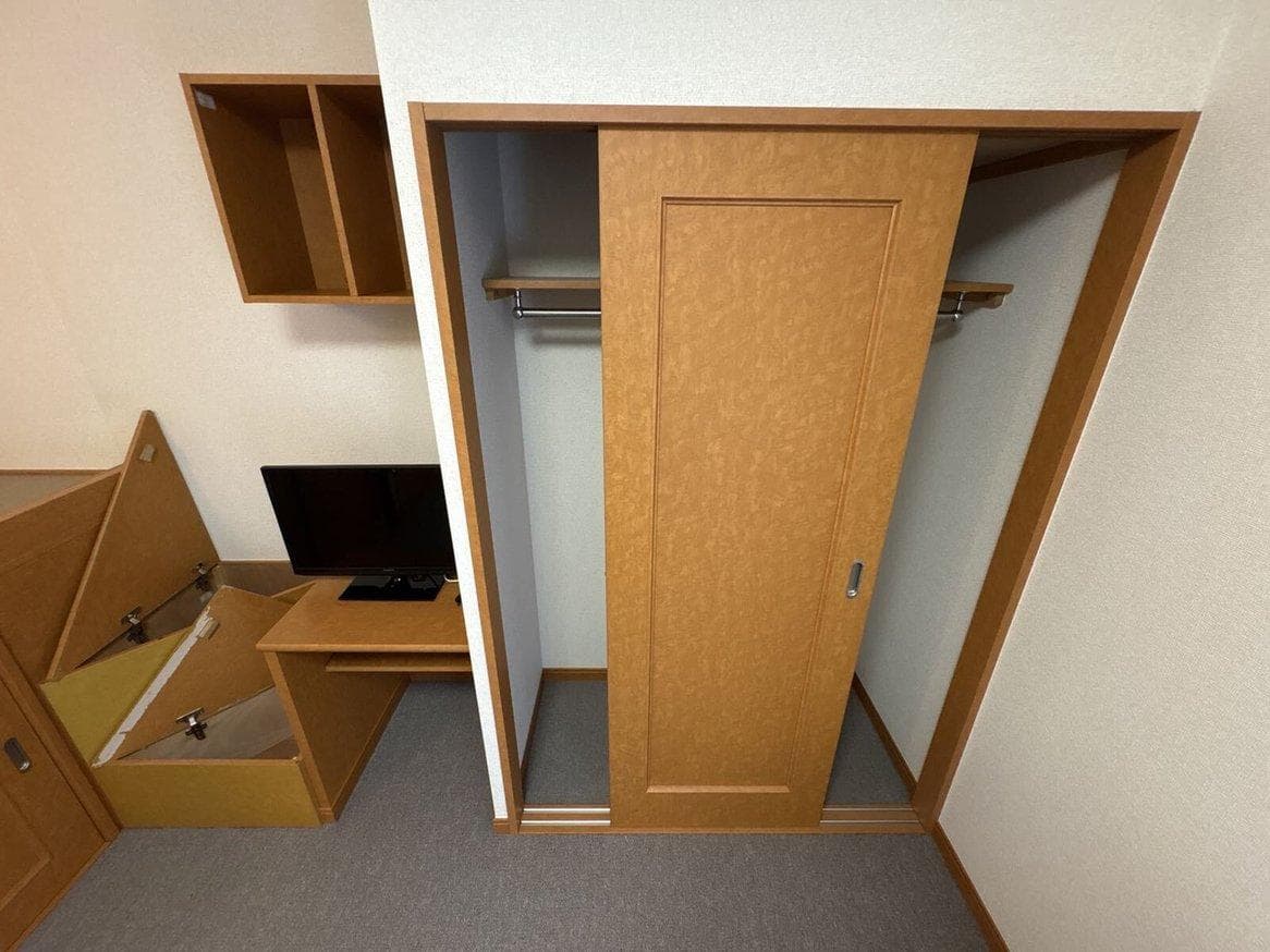 Room image 11