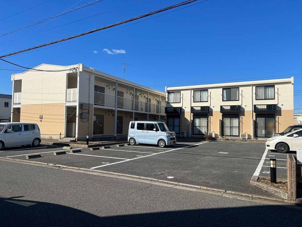 Main exterior of leopalace MONE II