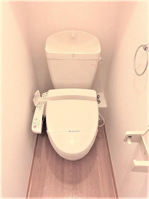 Room image 9