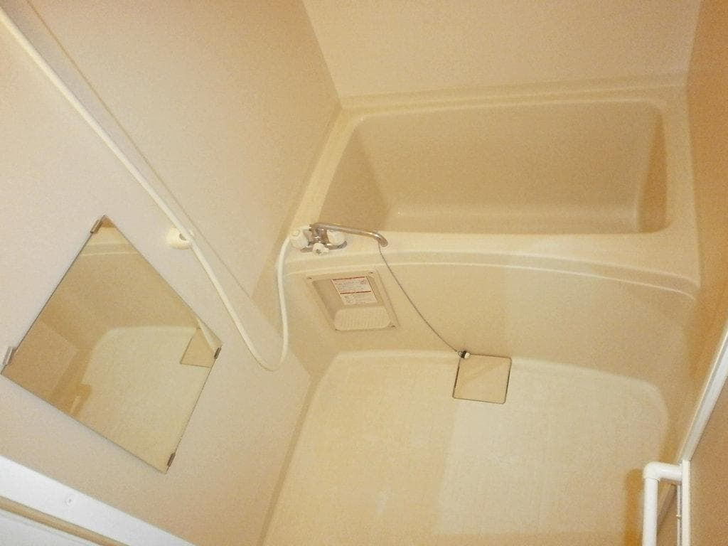 Room image 11