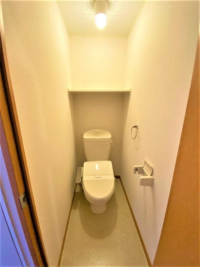 Room image 11